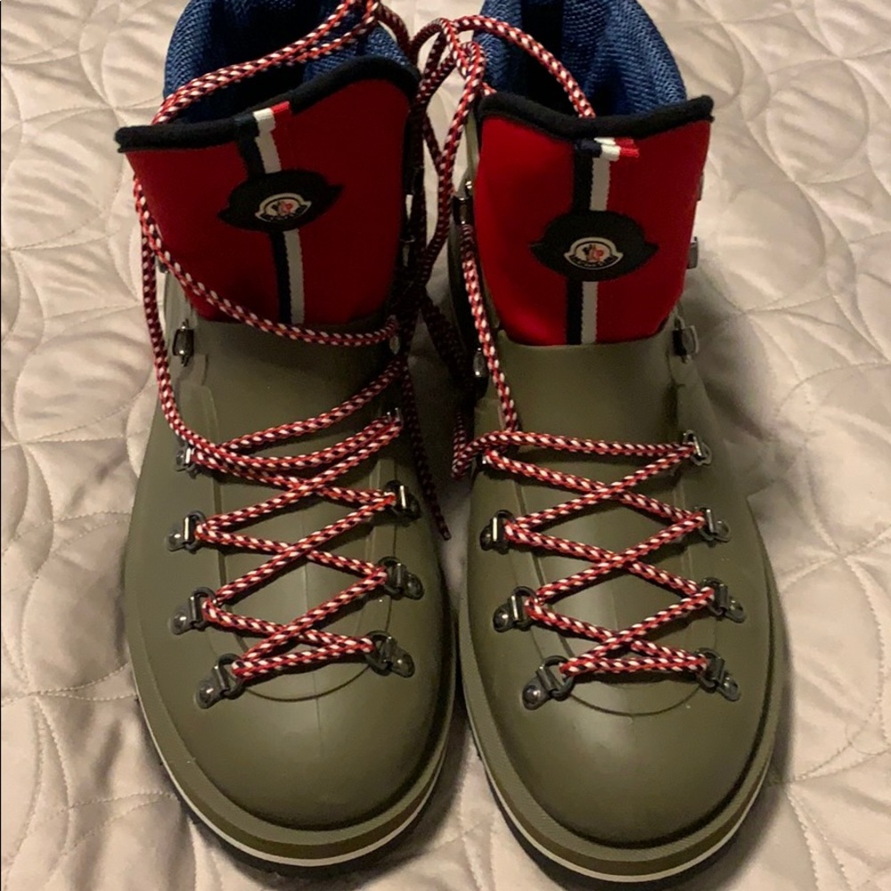 Moncler Henoc military green rain boots size 43/10